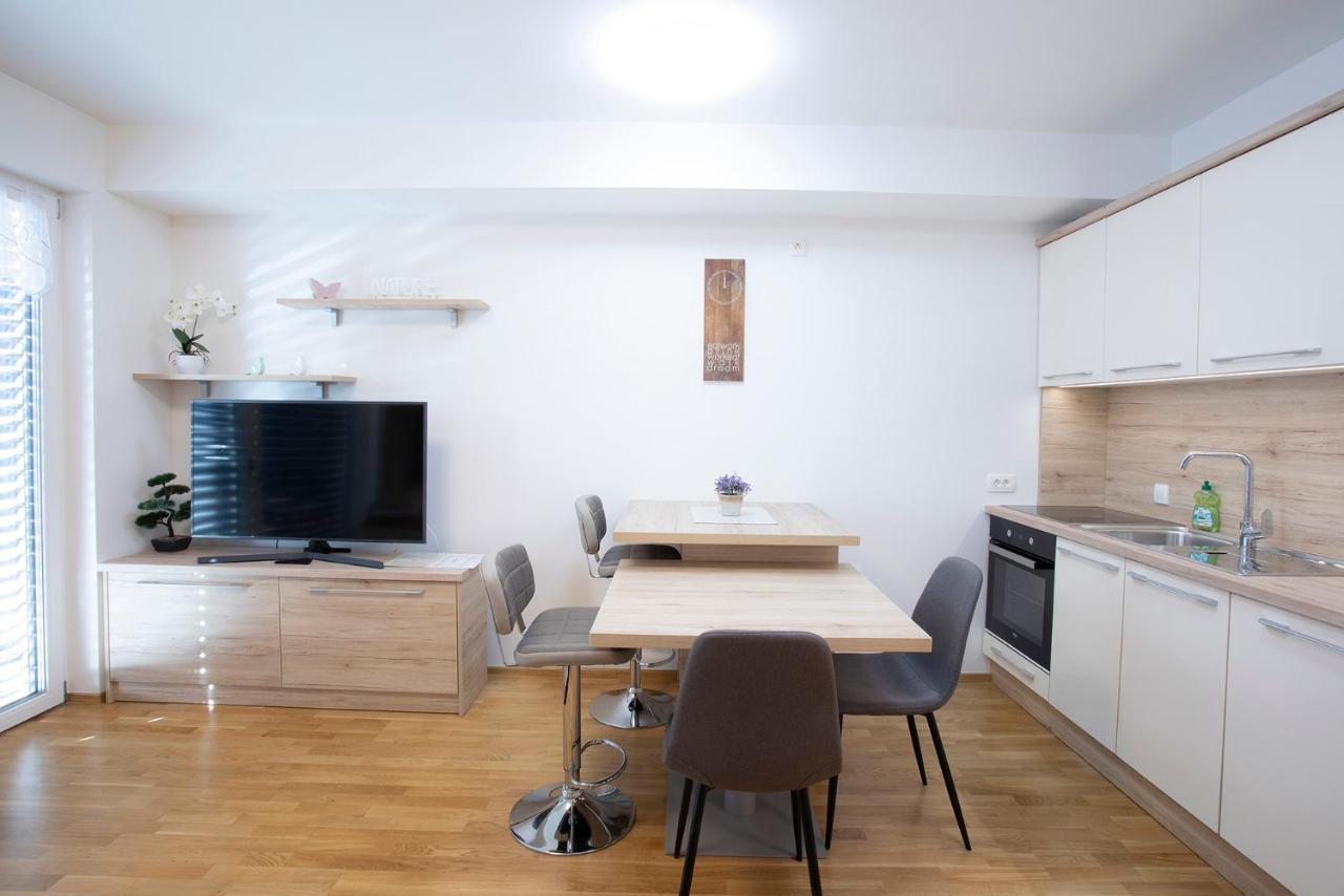 Studio Novak Bled Apartment Bagian luar foto